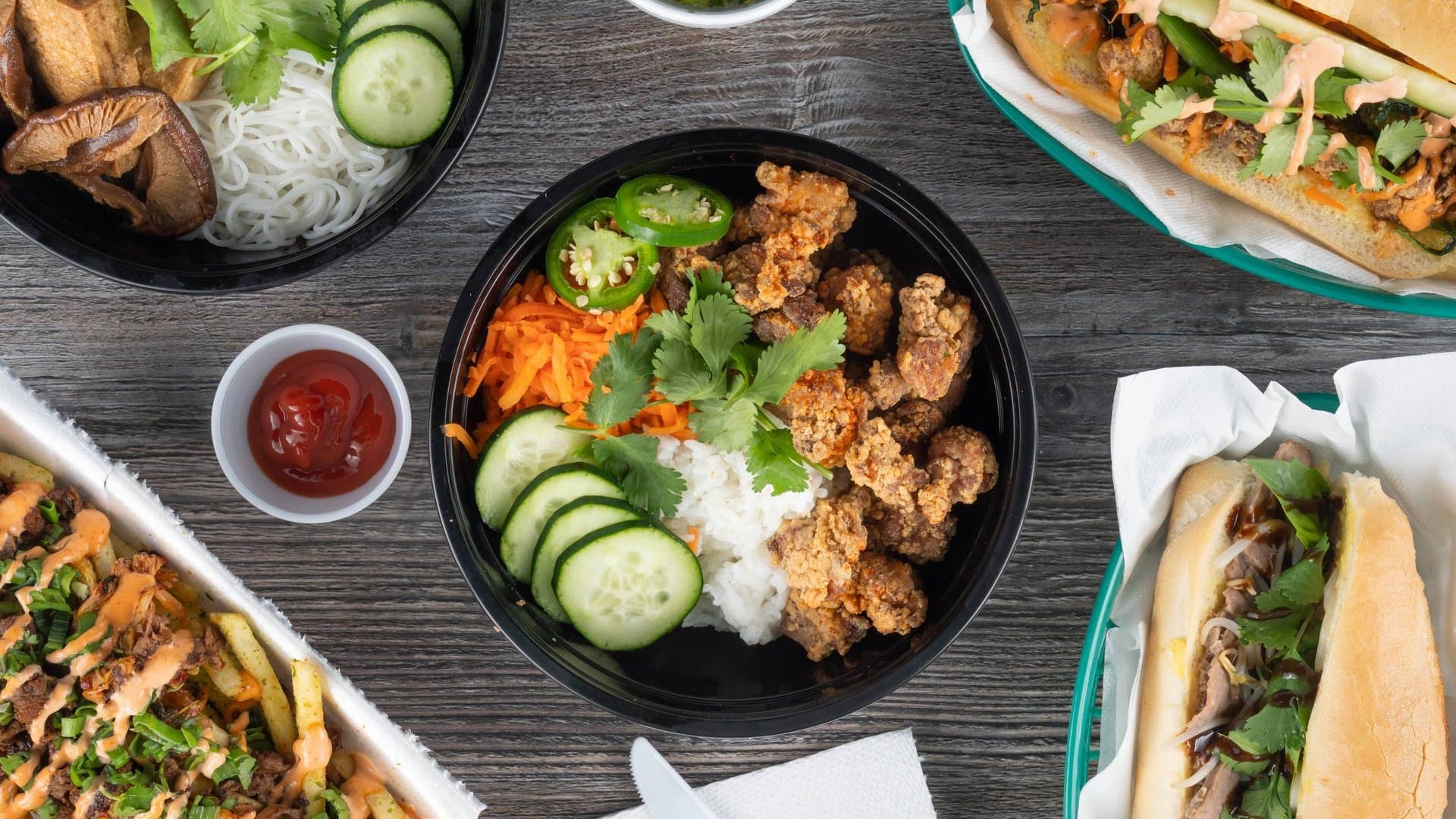Go Tea boba & banh mi storefront